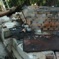 Défournement . Stage poterie en Ardèche